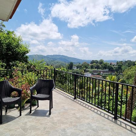 Squirrel'S Nest Hotel Kandy Luaran gambar
