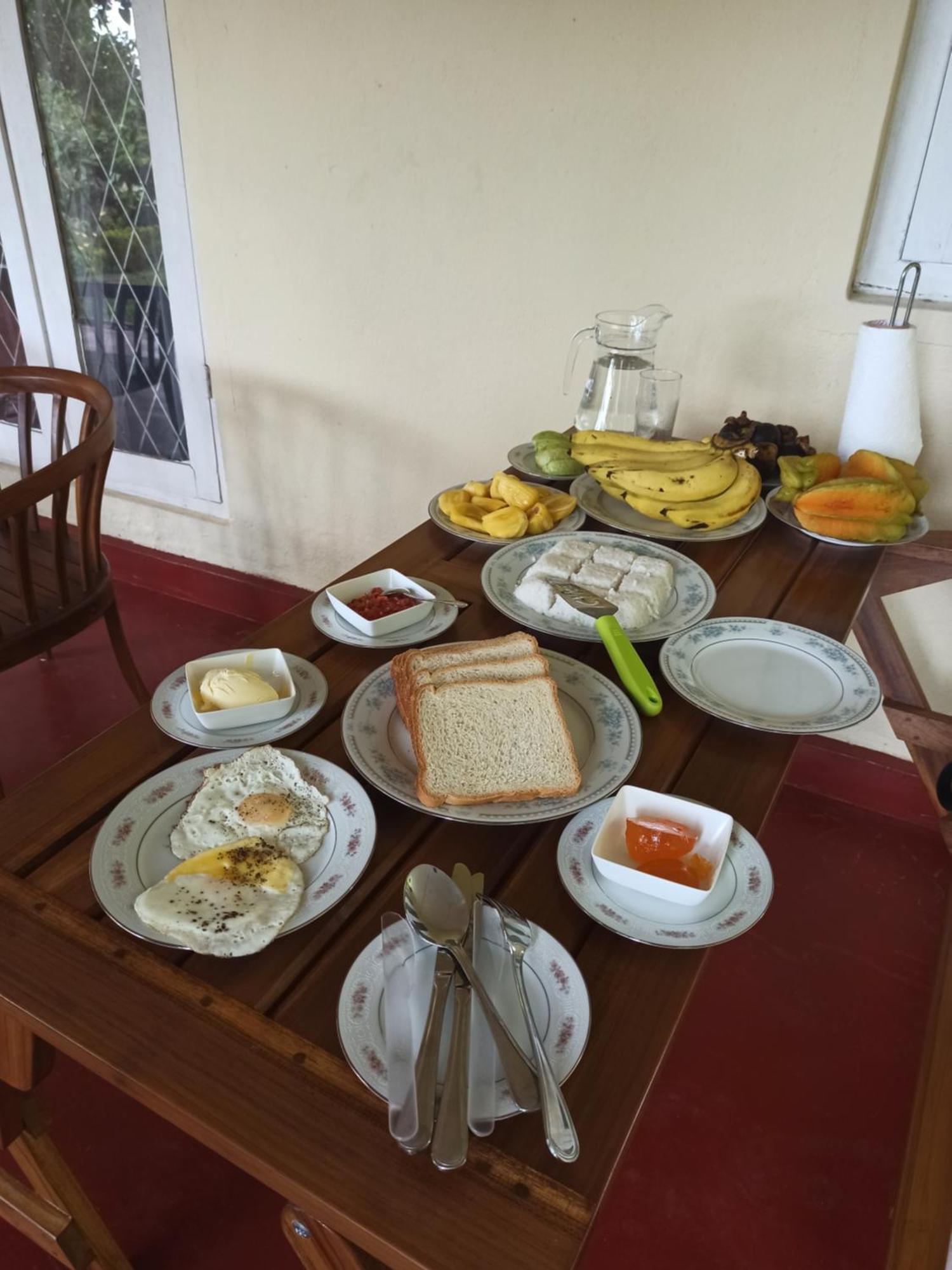 Squirrel'S Nest Hotel Kandy Luaran gambar