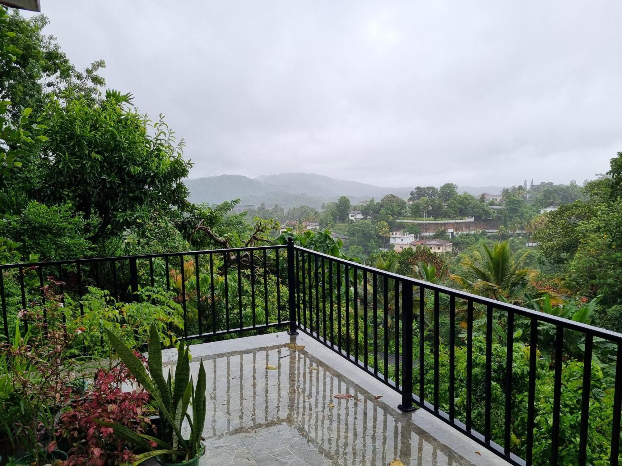Squirrel'S Nest Hotel Kandy Luaran gambar