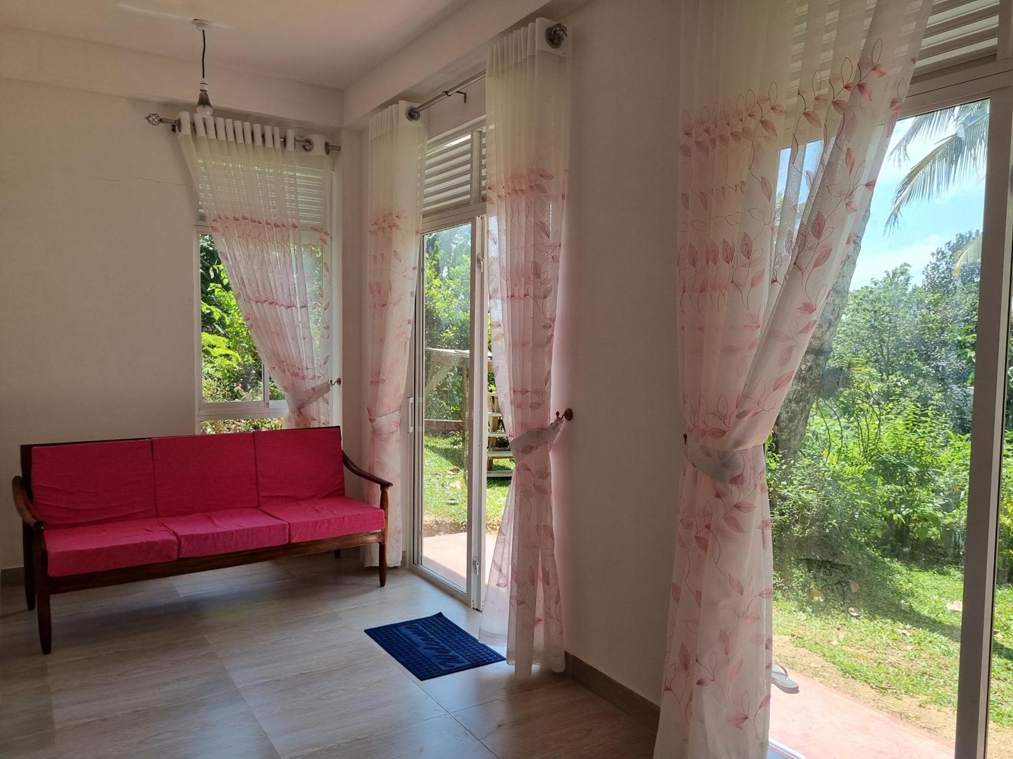 Squirrel'S Nest Hotel Kandy Luaran gambar