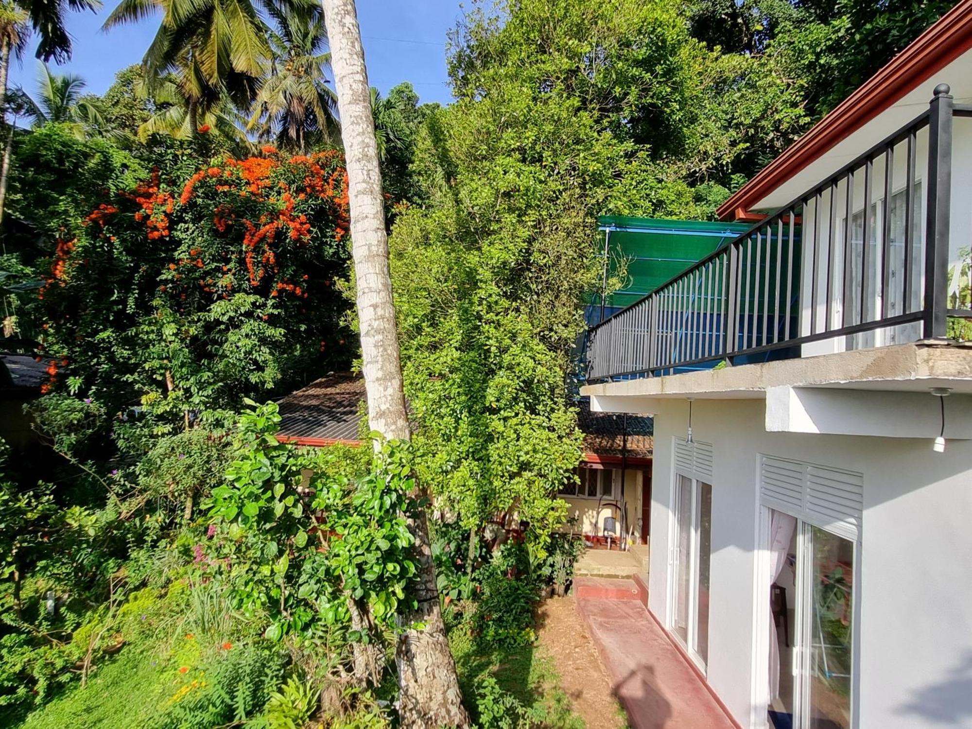 Squirrel'S Nest Hotel Kandy Luaran gambar